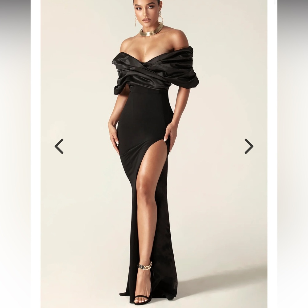 ALIEVA Presley Crepe Ruffle Shoulder Gown NWT